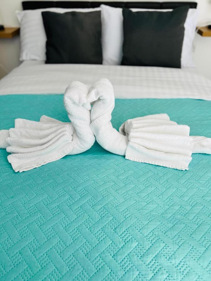 Indigo Suites Enfield Buitenkant foto